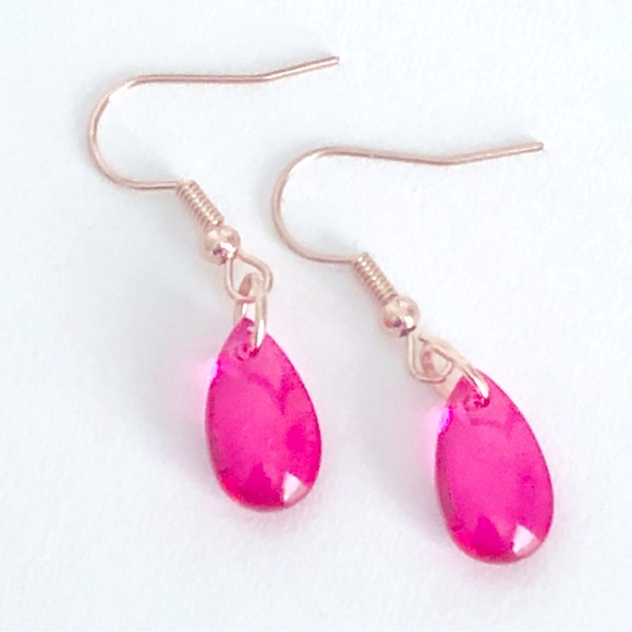 New Magenta Hot Pink Glass Teardrop Dangling Earrings Handmade Water Droplet - Picture 1 of 7